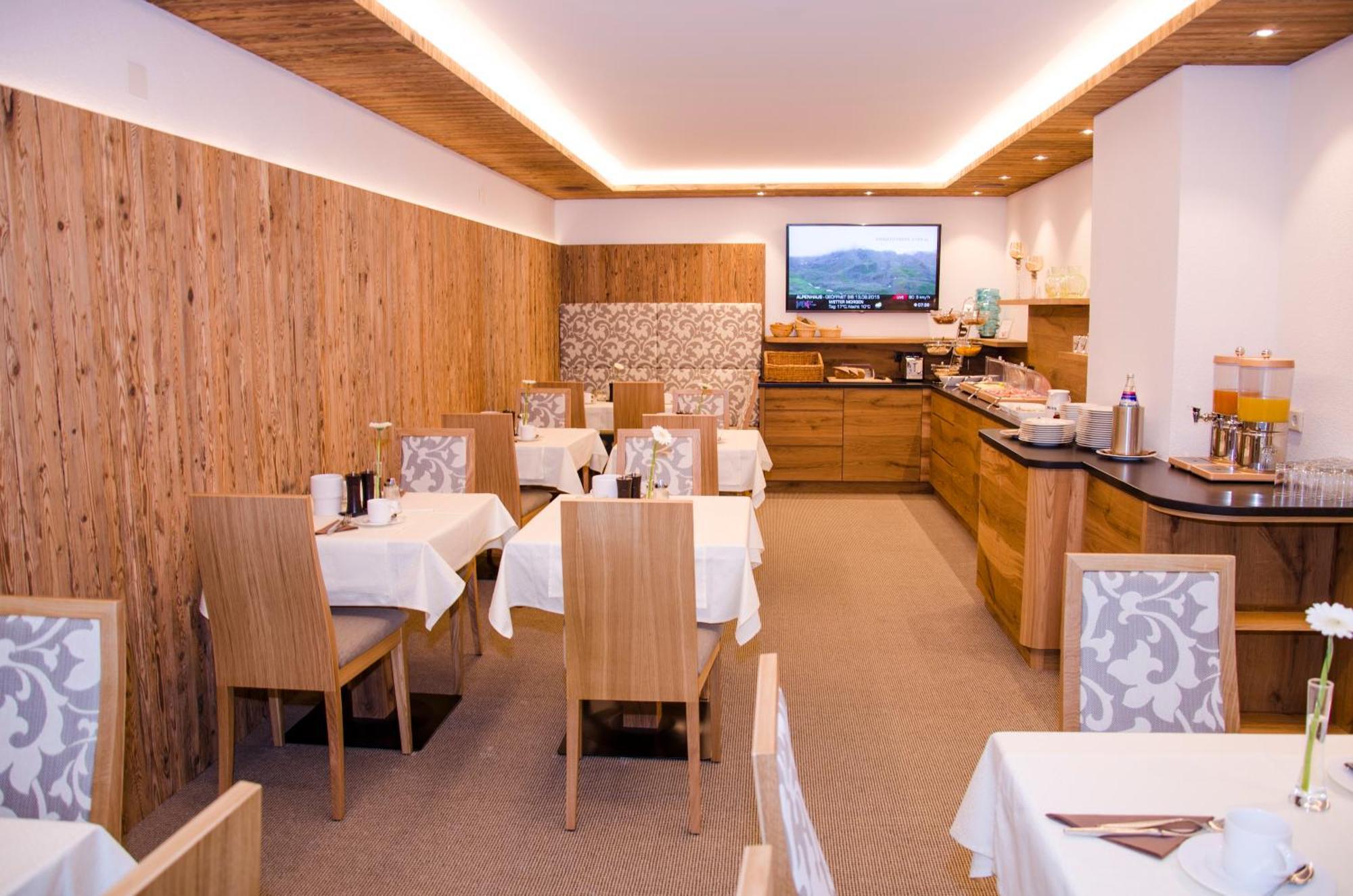 Hotel Garni Mirabell Ischgl Exterior photo