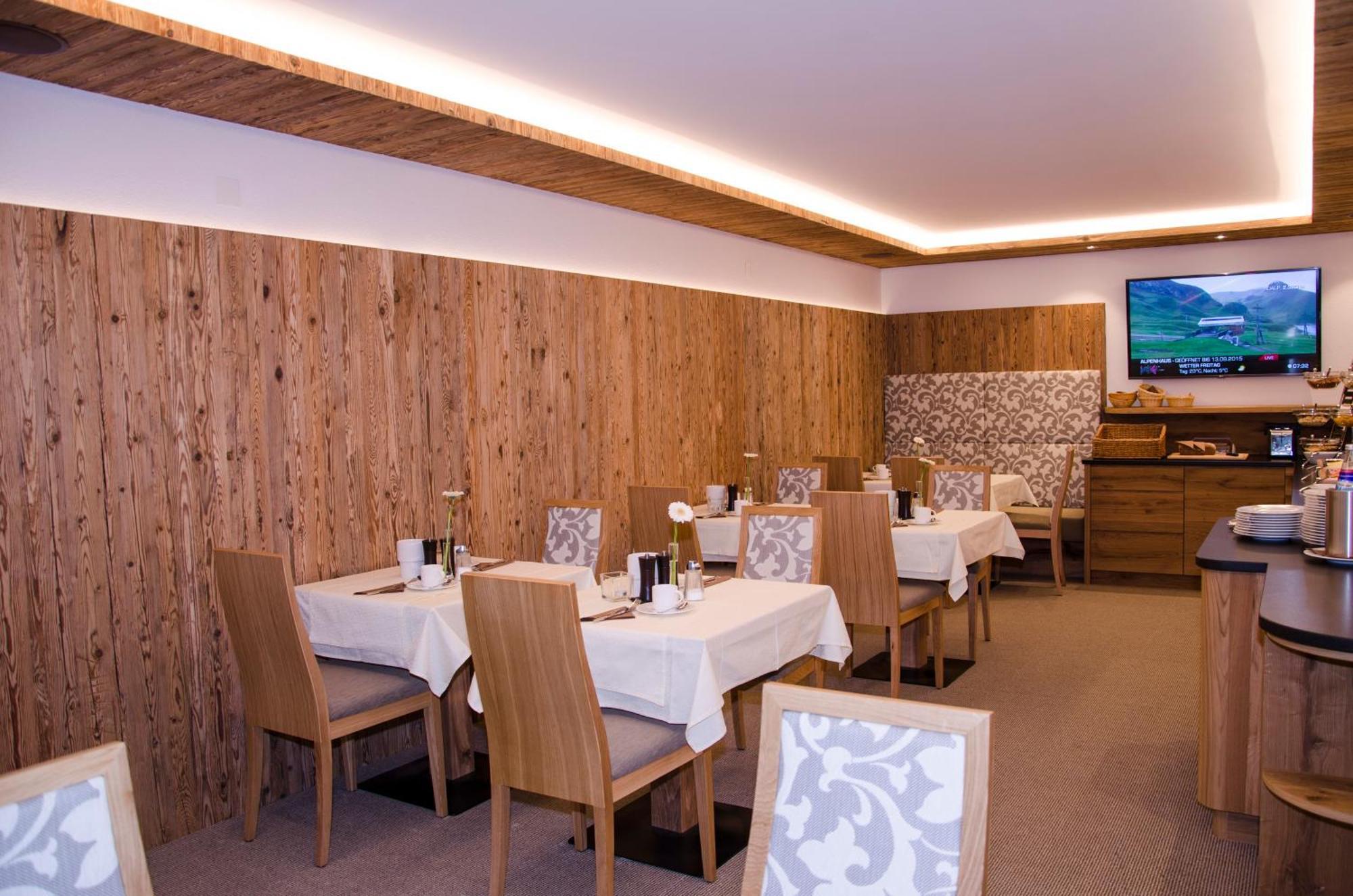 Hotel Garni Mirabell Ischgl Exterior photo