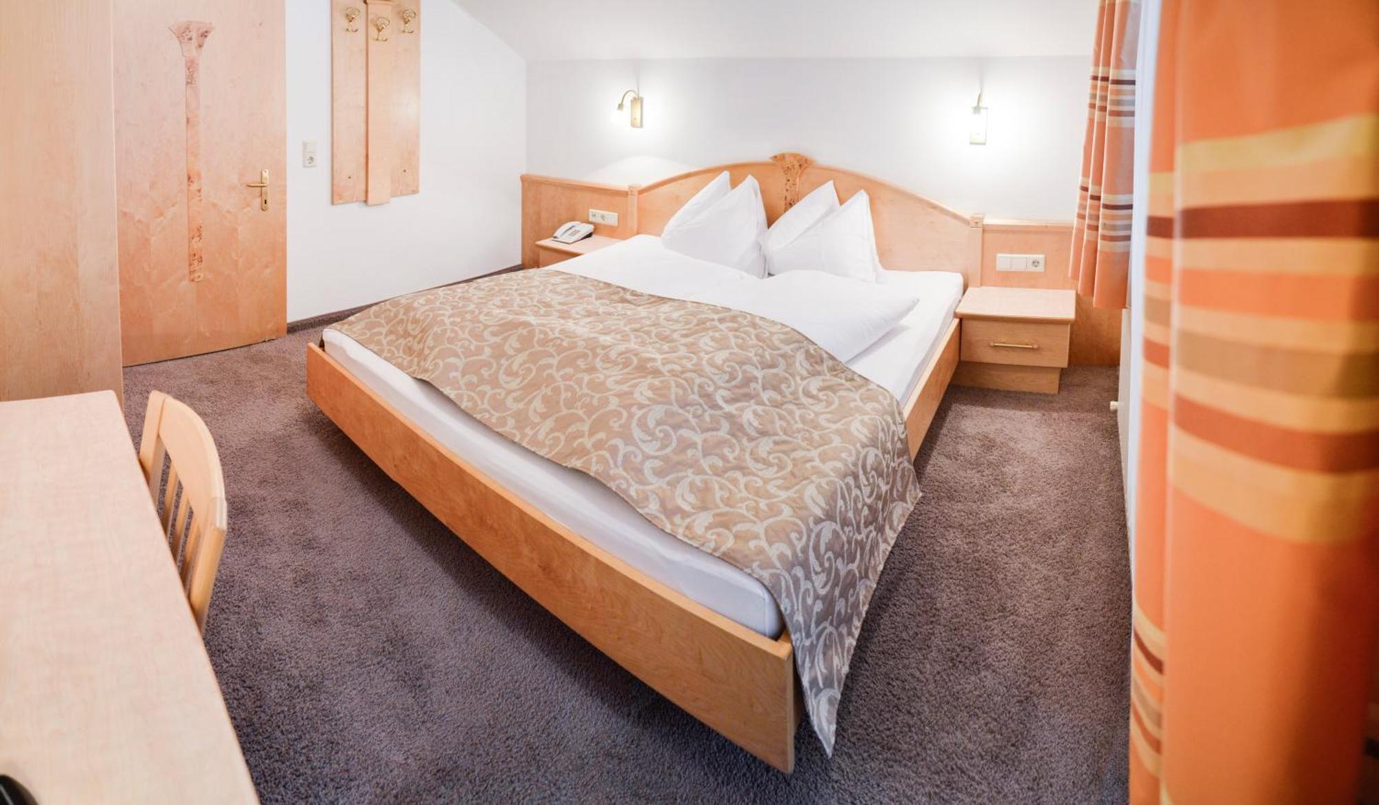 Hotel Garni Mirabell Ischgl Room photo